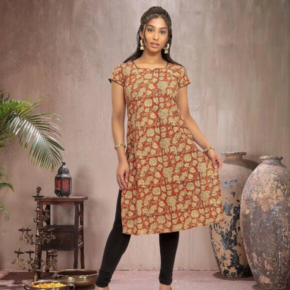 Red and Cream Printed Kurta, Tranquil Threads | Muvvas Boutique - Picture 1 of 5